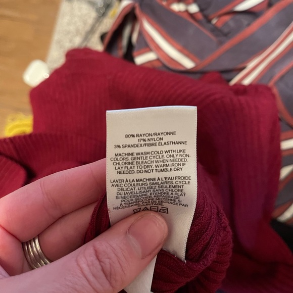 Express Ribbed Top - Picture 5 of 5